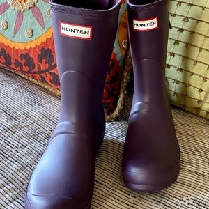 Hunter mid calf rain boots size 7
